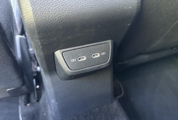 Volkswagen Polo R-Line 1.0 TSI 110 ch DSG7 / Toit ouvrant / Cockpit / Carplay / 1ere main Volkswagen Polo R-Line 1.0 TSI 110 ch DSG7 / Toit ouvrant / Cockpit / Carplay / 1ere main