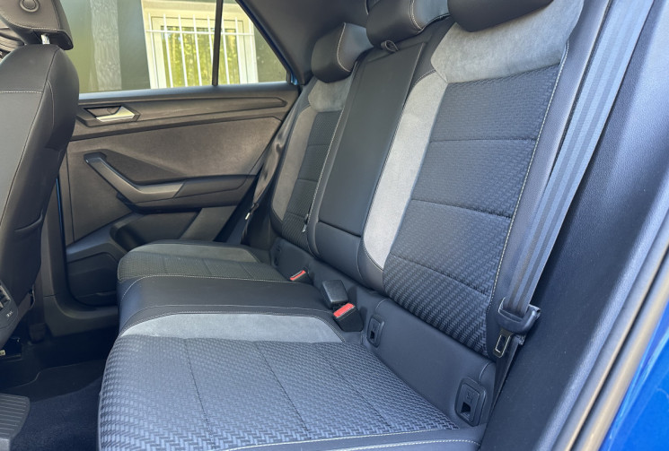 Volkswagen T-Roc 2.0 TDI 150 R LINE DSG7 * ENTRETIEN A JOUR * CARPLAY * GARANTIE 6 MOIS Volkswagen T-Roc 2.0 TDI 150 R LINE DSG7 * ENTRETIEN A JOUR * CARPLAY * GARANTIE 6 MOIS