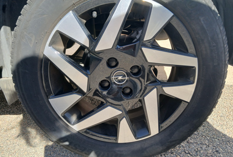 Opel Mokka II 1.2 12V Turbo 4x2 S&S 130 ELEGANCE  Opel Mokka II 1.2 12V Turbo 4x2 S&S 130 ELEGANCE