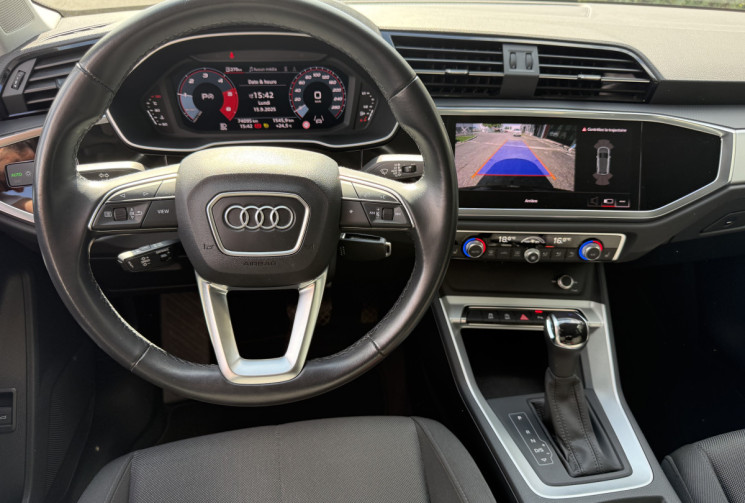 Audi Q3 35 TDI 150 ch S tronic 7/ CARPLAY/ ATTELAGE