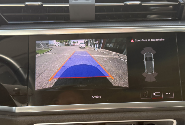 Audi Q3 35 TDI 150 ch S tronic 7/ CARPLAY/ ATTELAGE