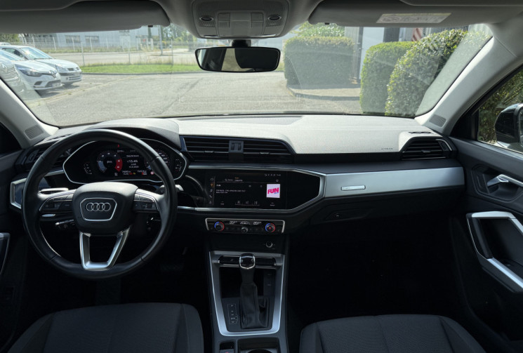 Audi Q3 35 TDI 150 ch S tronic 7/ CARPLAY/ ATTELAGE