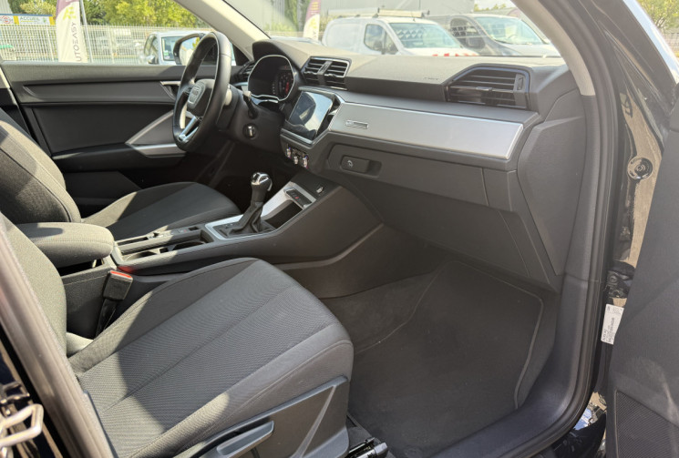 Audi Q3 35 TDI 150 ch S tronic 7/ CARPLAY/ ATTELAGE