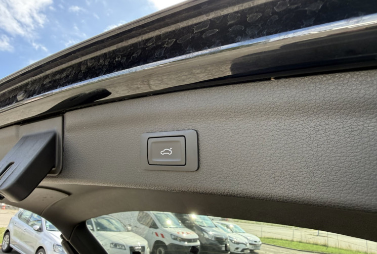 Audi Q3 35 TDI 150 ch S tronic 7/ CARPLAY/ ATTELAGE