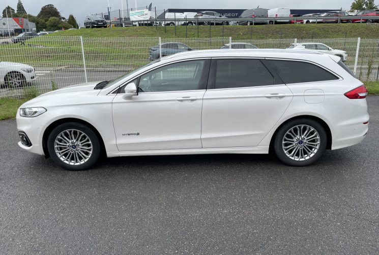 Ford MONDEO SW II 2.0 i 16 V 187 CV HYBRID ECVT 187 CV TITANIUM