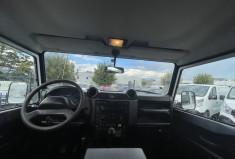Land-Rover Defender 2.4 / 122 CH / SWE / 4x4