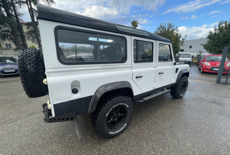 Land-Rover Defender 2.4 / 122 CH / SWE / 4x4