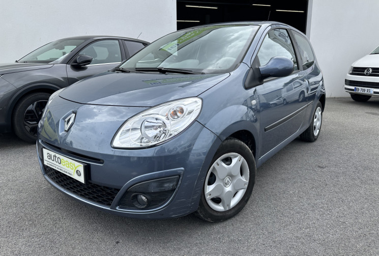 Renault Twingo II 1.2 i Quickshift 75 CV BOITE AUTO -- FAIBLE KM 