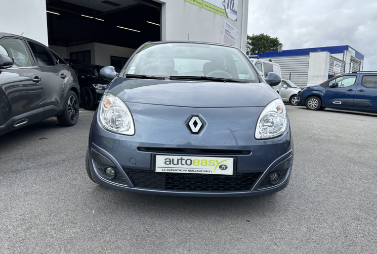 Renault Twingo II 1.2 i Quickshift 75 CV BOITE AUTO -- FAIBLE KM 