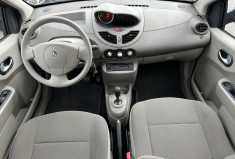 Renault Twingo II 1.2 i Quickshift 75 CV BOITE AUTO -- FAIBLE KM 