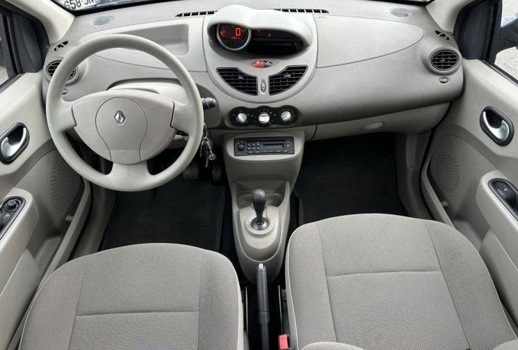 Renault Twingo II 1.2 i Quickshift 75 CV BOITE AUTO -- FAIBLE KM 