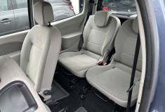 Renault Twingo II 1.2 i Quickshift 75 CV BOITE AUTO -- FAIBLE KM 