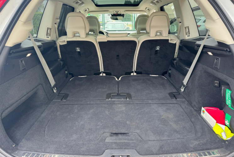 Volvo XC90 T8 AWD 303 + 87ch Inscription Luxe Geartronic 1ère MAIN