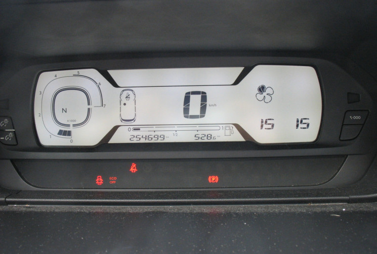 Citroën C4 PICASSO 1.6 HDi 115 BUSINESS EMBRAYAGE + DISTRIBUTION + INJECTEURS NEUFS 254000 km