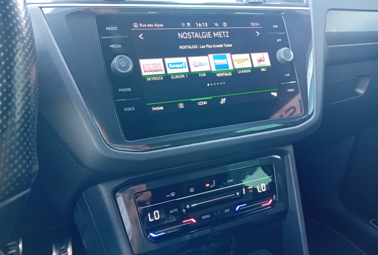 Volkswagen Tiguan 2.0 TDI 150 R-Line DSG7 / GPS / Caméra / Feux LED / Keyless / Hayon Electrique