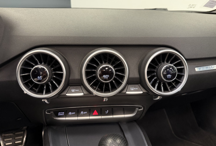 Audi TT ROADSTER 230 S line Stronic  Audi TT ROADSTER 230 S line Stronic