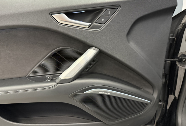 Audi TT ROADSTER 230 S line Stronic  Audi TT ROADSTER 230 S line Stronic