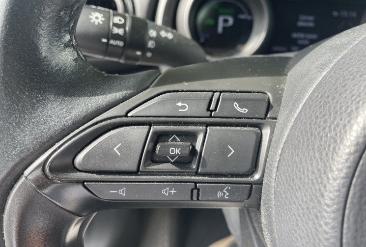 Toyota Yaris 1.5 VVTI HYBRID E-CVT DESIGN PACK 116 / BOITE AUTO