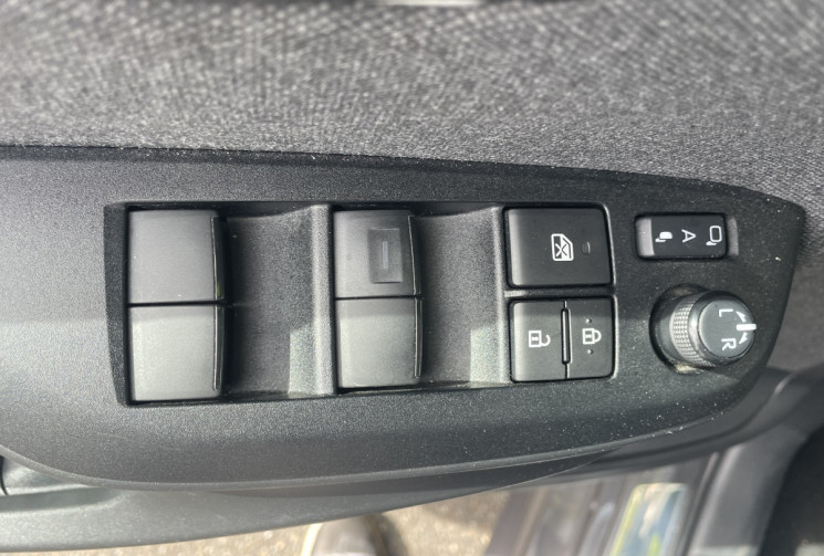 Toyota Yaris 1.5 VVTI HYBRID E-CVT DESIGN PACK 116 / BOITE AUTO