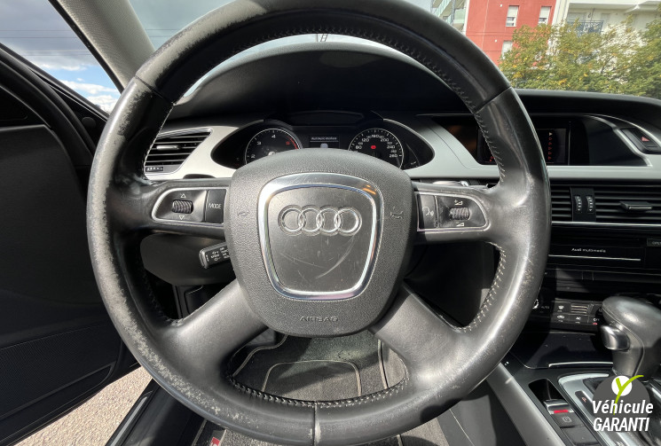 Audi A4 Avant Série 3 Quattro 3.0 TDi V6 Tiptronic7 239 cv Boîte auto
