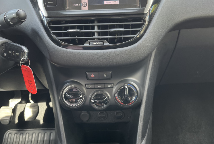 Peugeot 208 1.4 HDi 67ch