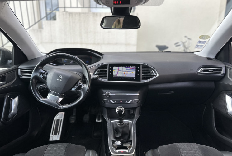 Peugeot 308 SW 1.5 BLUEHDI 130 CH ROAD TRIP DISTRIBUTION FAIT CHEZ PEUGEOT / 1ERE MAIN 