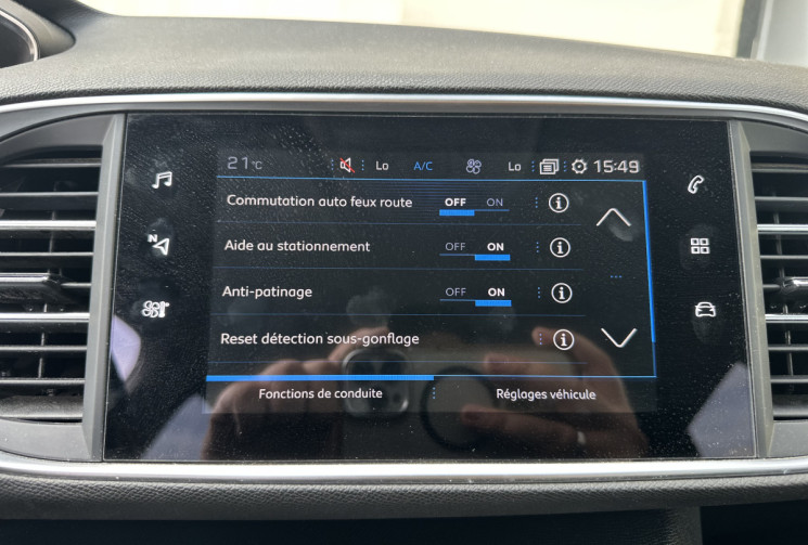 Peugeot 308 SW 1.5 BLUEHDI 130 CH ROAD TRIP DISTRIBUTION FAIT CHEZ PEUGEOT / 1ERE MAIN 