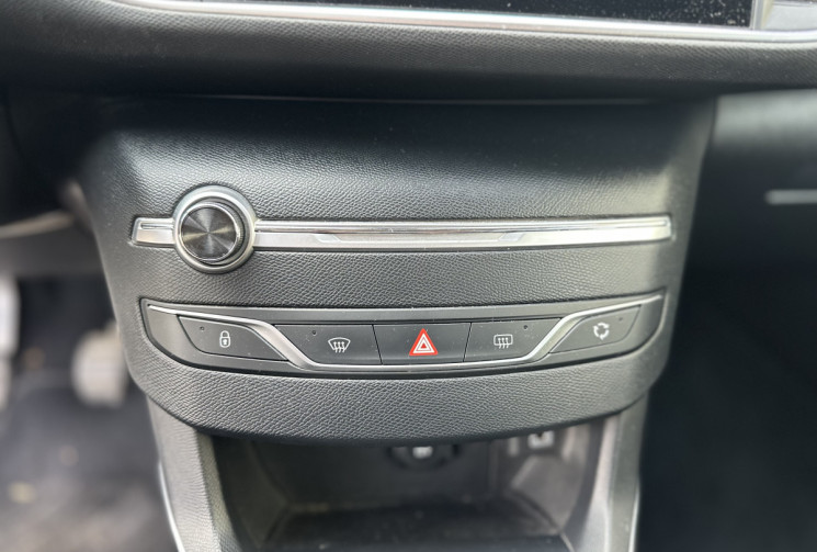 Peugeot 308 SW 1.5 BLUEHDI 130 CH ROAD TRIP DISTRIBUTION FAIT CHEZ PEUGEOT / 1ERE MAIN 