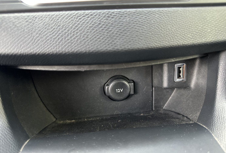 Peugeot 308 SW 1.5 BLUEHDI 130 CH ROAD TRIP DISTRIBUTION FAIT CHEZ PEUGEOT / 1ERE MAIN 