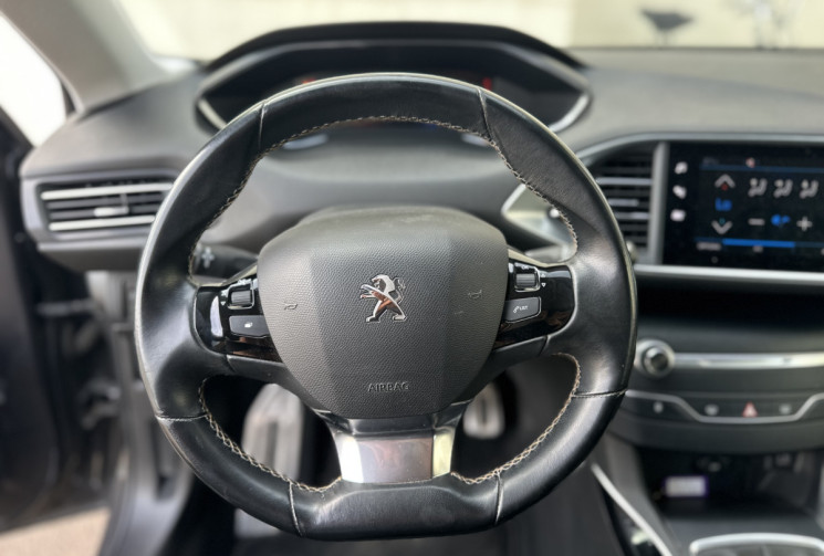 Peugeot 308 SW 1.5 BLUEHDI 130 CH ROAD TRIP DISTRIBUTION FAIT CHEZ PEUGEOT / 1ERE MAIN 