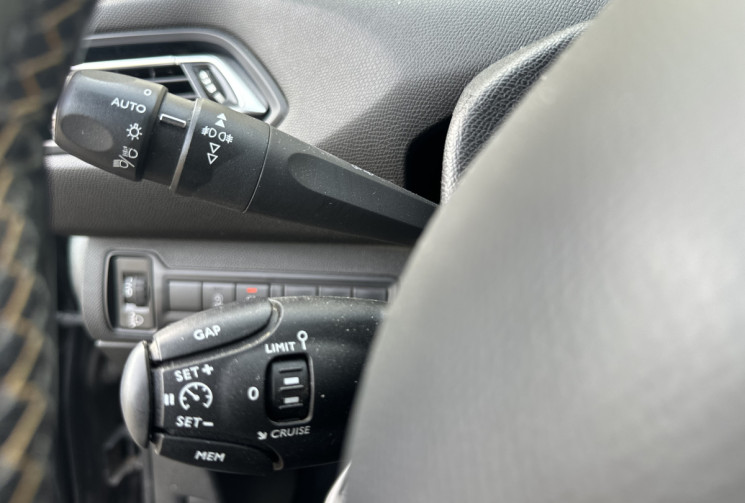Peugeot 308 SW 1.5 BLUEHDI 130 CH ROAD TRIP DISTRIBUTION FAIT CHEZ PEUGEOT
