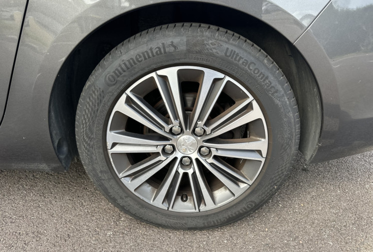 Peugeot 308 SW 1.5 BLUEHDI 130 CH ROAD TRIP DISTRIBUTION FAIT CHEZ PEUGEOT / 1ERE MAIN 