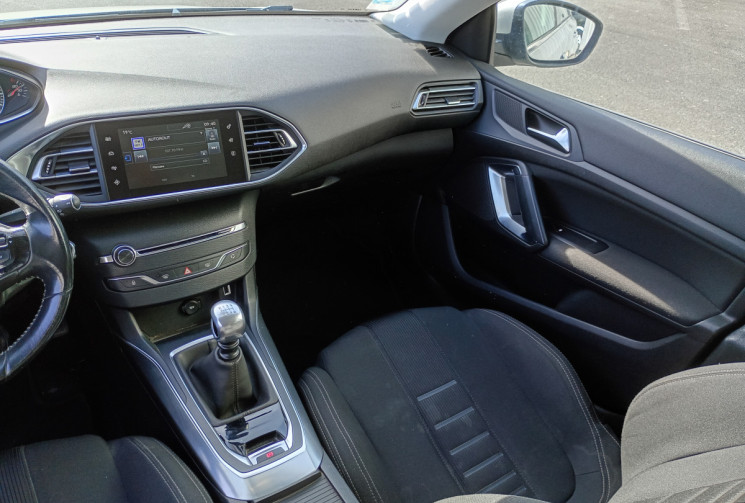 Peugeot 308  Phase II 1.6 THP 156 cv ALLURE 