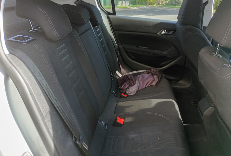 Peugeot 308  Phase II 1.6 THP 156 cv ALLURE 