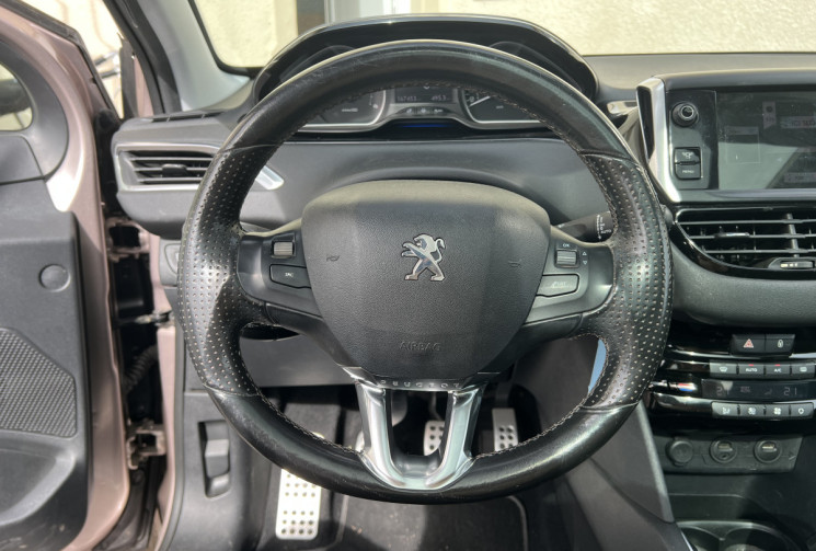Peugeot 208 3 Portes 1.6 e-HDi S&S 115 ch FÉLINE