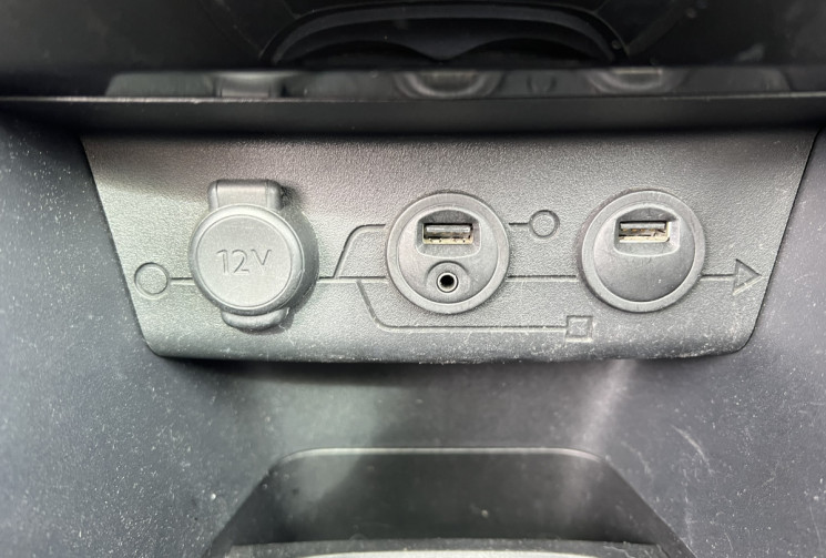 Peugeot 208 3 Portes 1.6 e-HDi S&S 115 ch FÉLINE