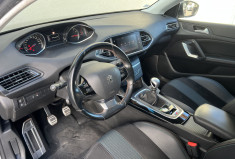 Peugeot 208 II (T9) 1.2 i GPF 130 CH TECH EDITION