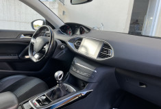 Peugeot 208 II (T9) 1.2 i GPF 130 CH TECH EDITION