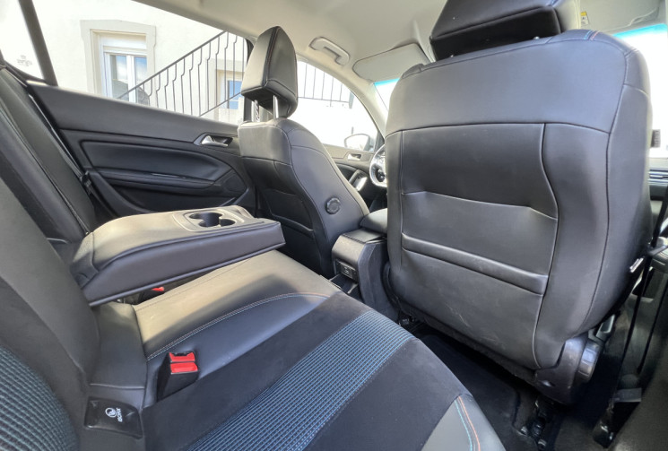 Peugeot 208 II (T9) 1.2 i GPF 130 CH TECH EDITION