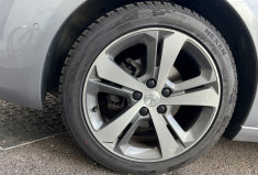 Peugeot 208 II (T9) 1.2 i GPF 130 CH TECH EDITION
