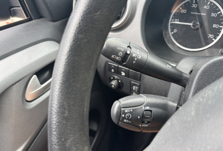 Citroën Berlingo MULTISPACE 1.6L BLUEHDI 100Ch XTR +