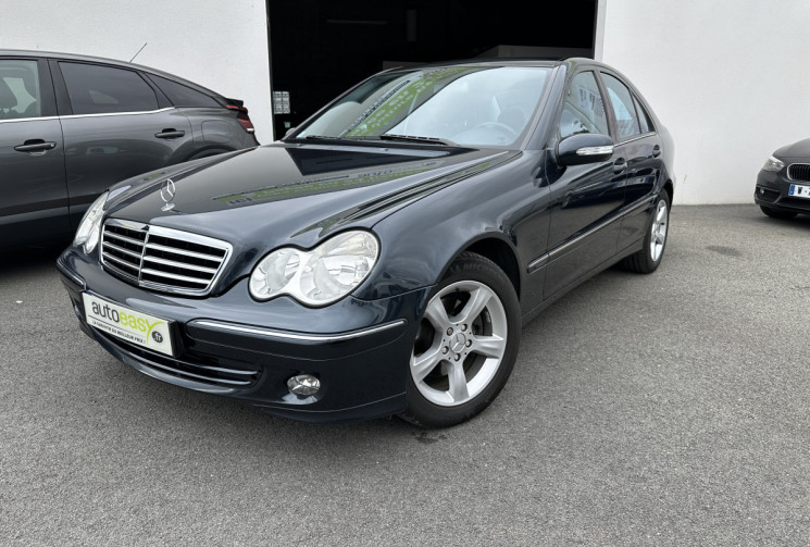 Mercedes Classe C Phase 2 200 CDi 2.2 CDI 122 CV AVANGARDE -- ENTRETIEN COMPLET MERCEDES 