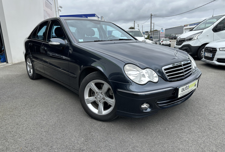 Mercedes Classe C Phase 2 200 CDi 2.2 CDI 122 CV AVANGARDE -- ENTRETIEN COMPLET MERCEDES 