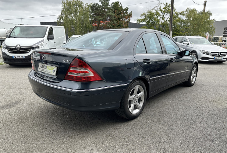 Mercedes Classe C Phase 2 200 CDi 2.2 CDI 122 CV AVANGARDE -- ENTRETIEN COMPLET MERCEDES 