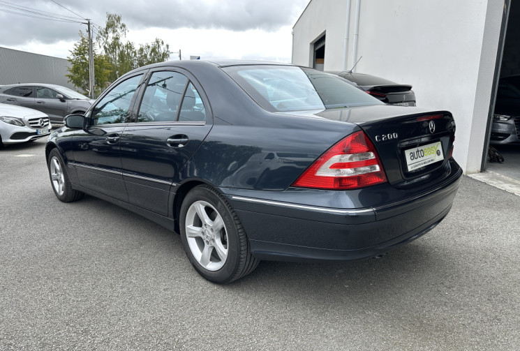 Mercedes Classe C Phase 2 200 CDi 2.2 CDI 122 CV AVANGARDE -- ENTRETIEN COMPLET MERCEDES 