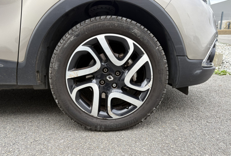 Renault Captur 1.2 TCe EDC6 120CV INTENS