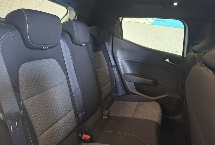 Renault CLIO V 1.6 140 E-TECH  LIMITED GARANTIE 6 MOIS