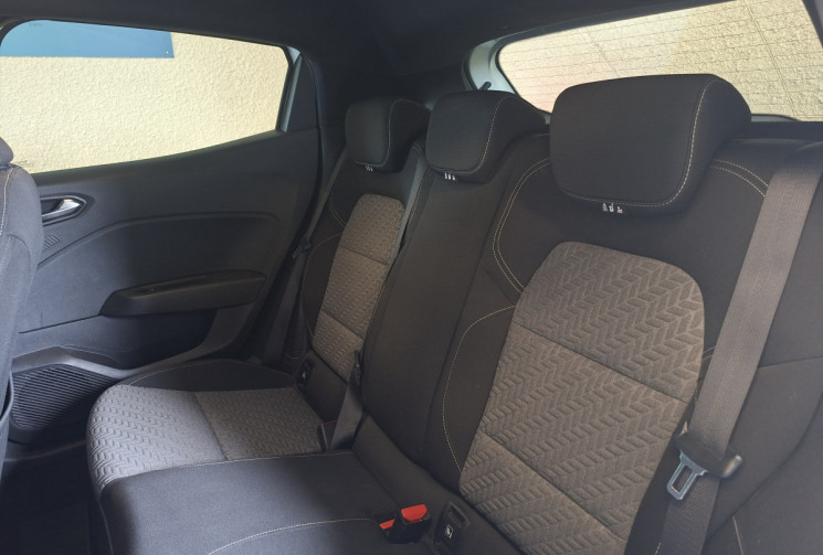 Renault CLIO V 1.6 140 E-TECH  LIMITED GARANTIE 6 MOIS