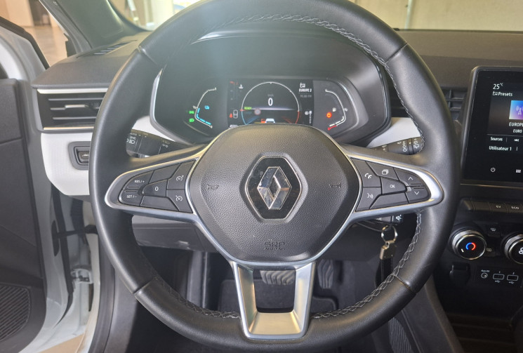 Renault CLIO V 1.6 140 E-TECH  LIMITED GARANTIE 6 MOIS