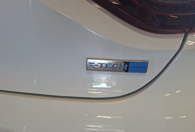 Renault CLIO V 1.6 140 E-TECH  LIMITED GARANTIE 6 MOIS